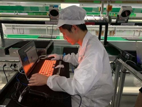 從零到一 探訪機(jī)械革命工廠之旅，揭秘科技中介服務(wù)如何推動(dòng)筆記本電腦誕生